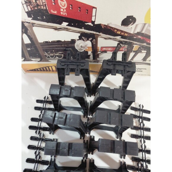 Lionel 6-2110 O/27 Train Gauge Model Railroad Black Graduated Trestle Set w/Box - Picture 10 of 16